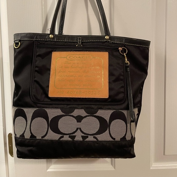 Vintage Coach tote. Authentic, reversible. Excellent condition. - Picture 1 of 9